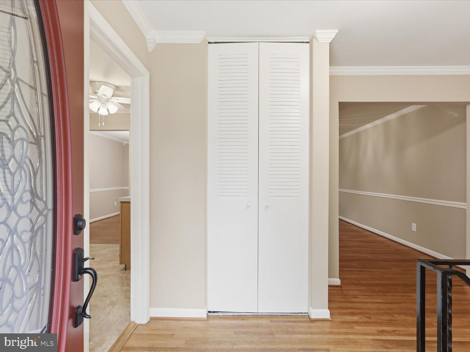 7218 Hadlow Drive Springfield, VA 22152 - Photo 6 of 42 Entry Foyer