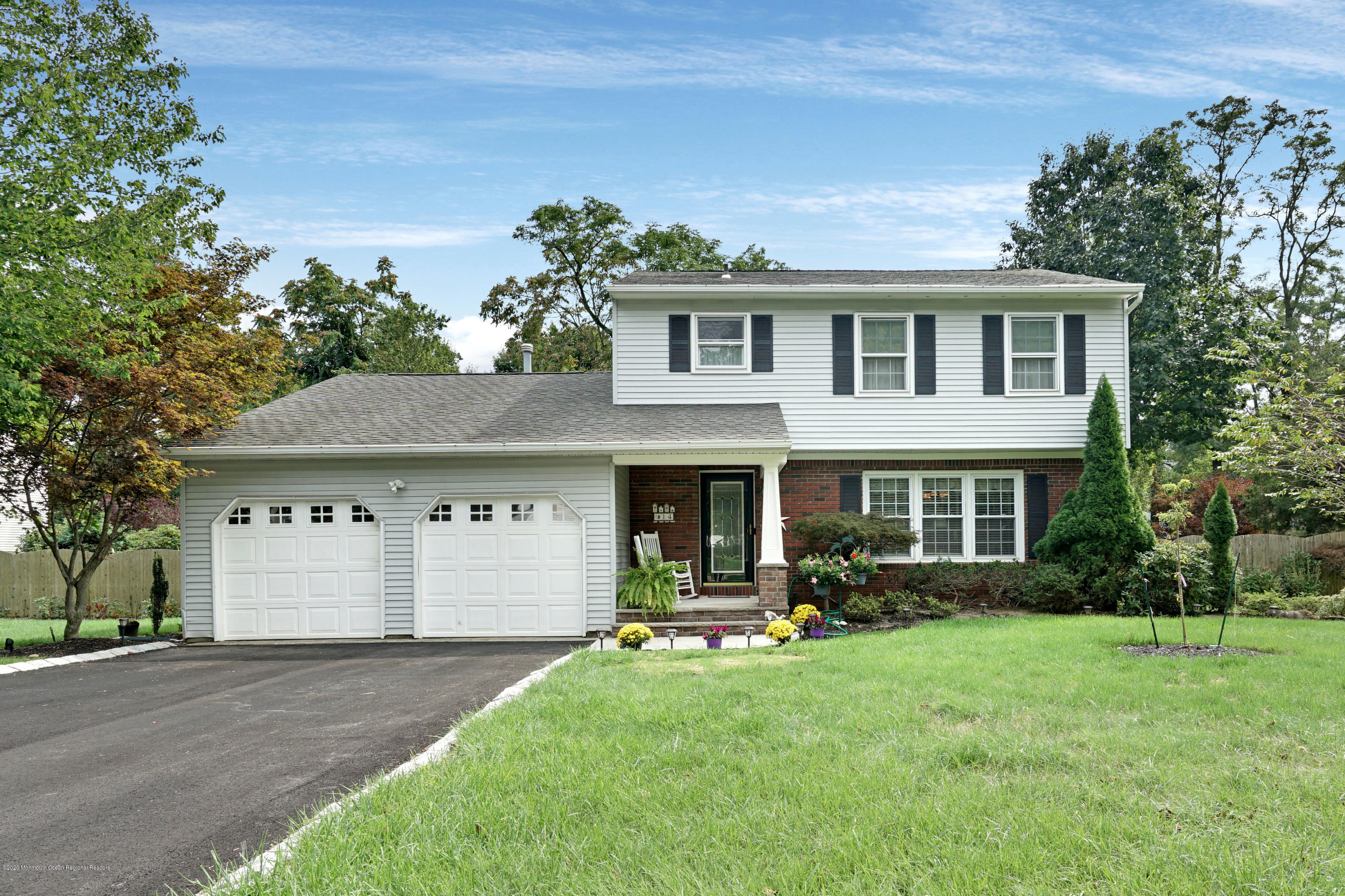 14 Rozlyn Court Eatontown, NJ 07724 - Photo 1 of 29 dsc05809-dsc05813