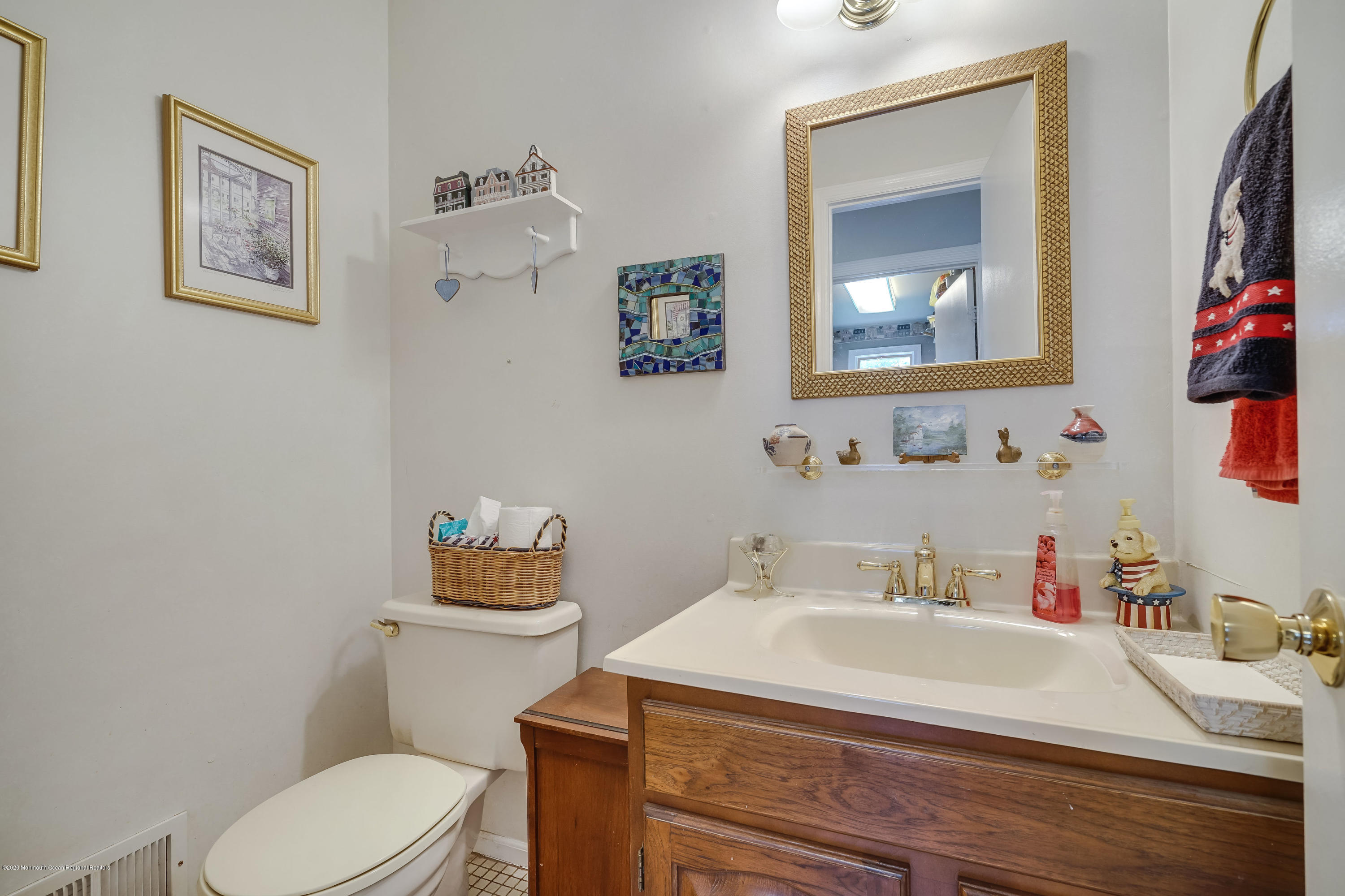 14 Rozlyn Court Eatontown, NJ 07724 - Photo 23 of 29 DSC05984