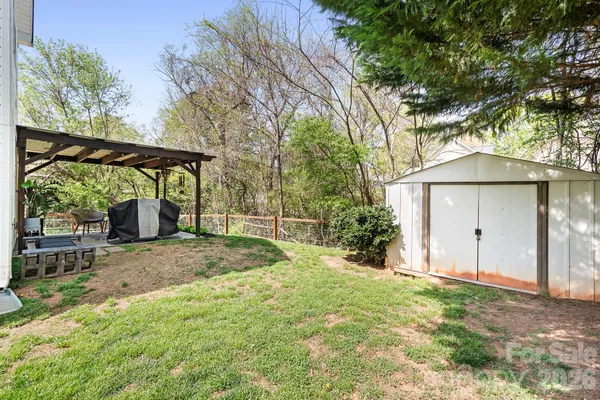 $375,000 | 520 East Iredell Avenue, Mooresville, NC 28115