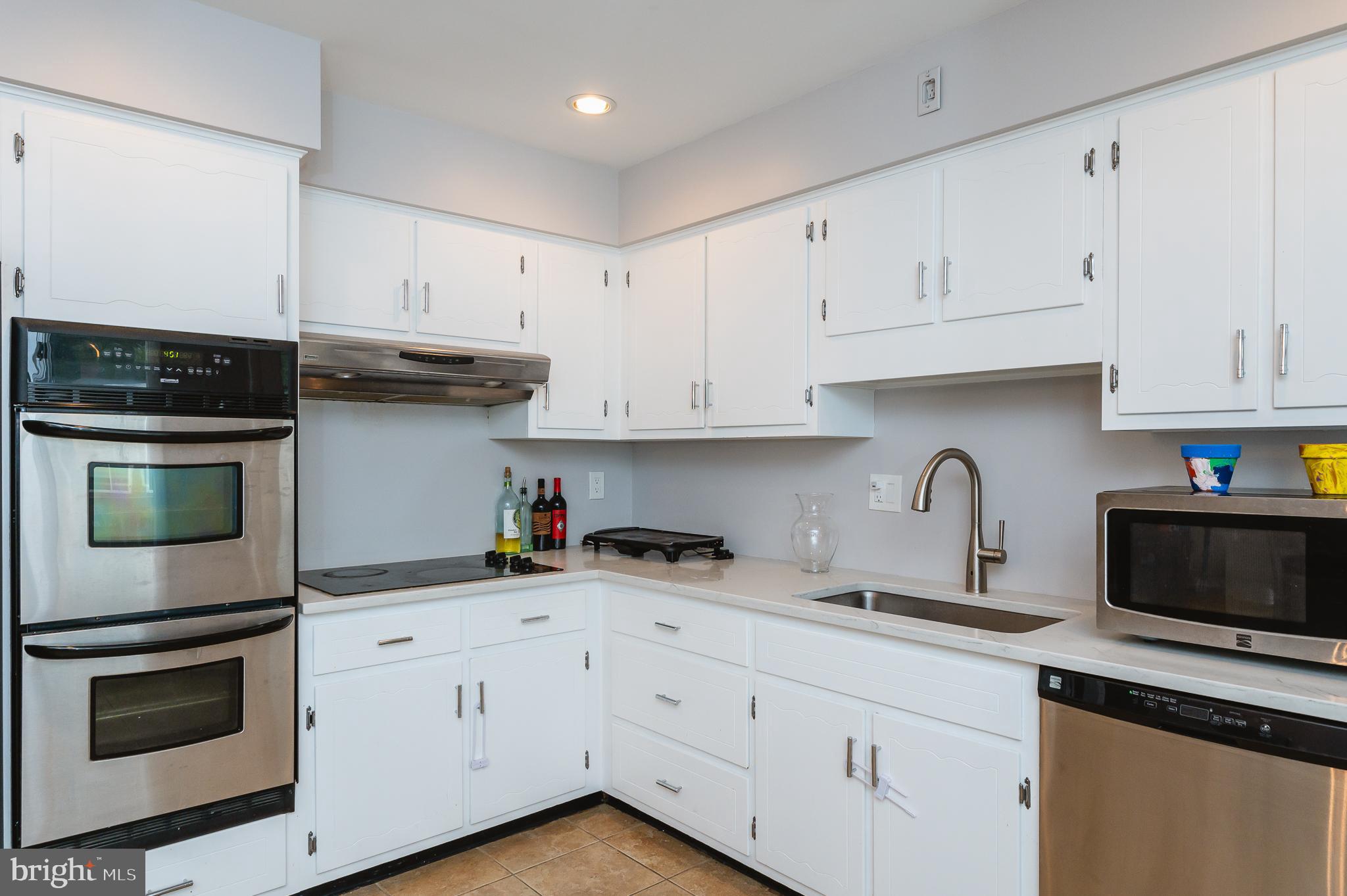 9215 Cornflower Road Nottingham, MD 21236 - Photo 16 of 44 Kitchen