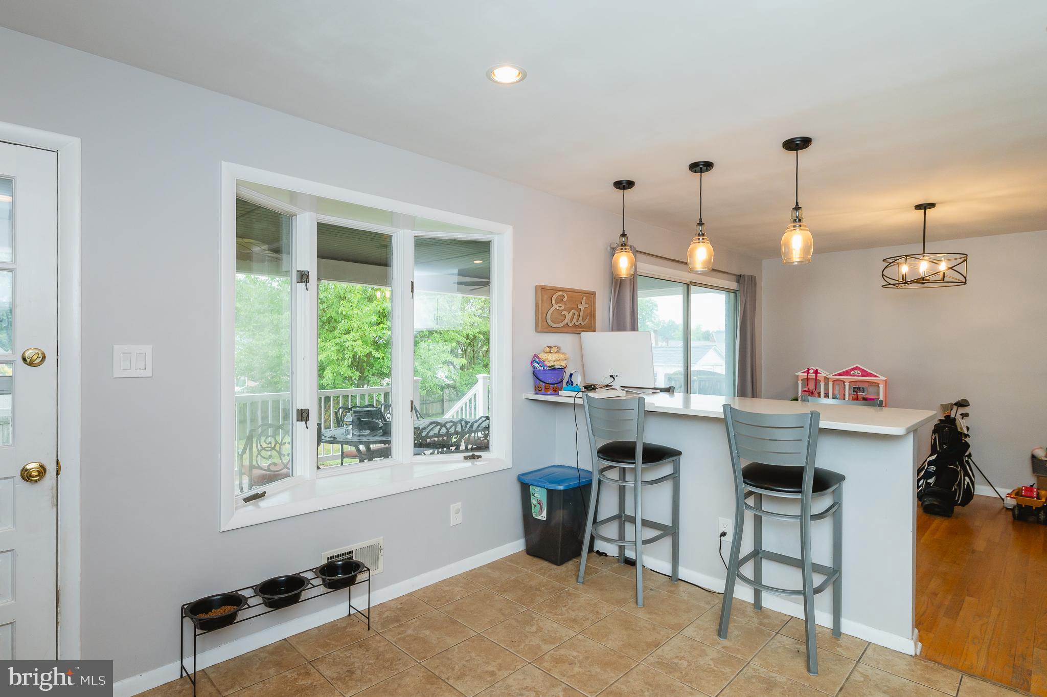 9215 Cornflower Road Nottingham, MD 21236 - Photo 18 of 44 Kitchen