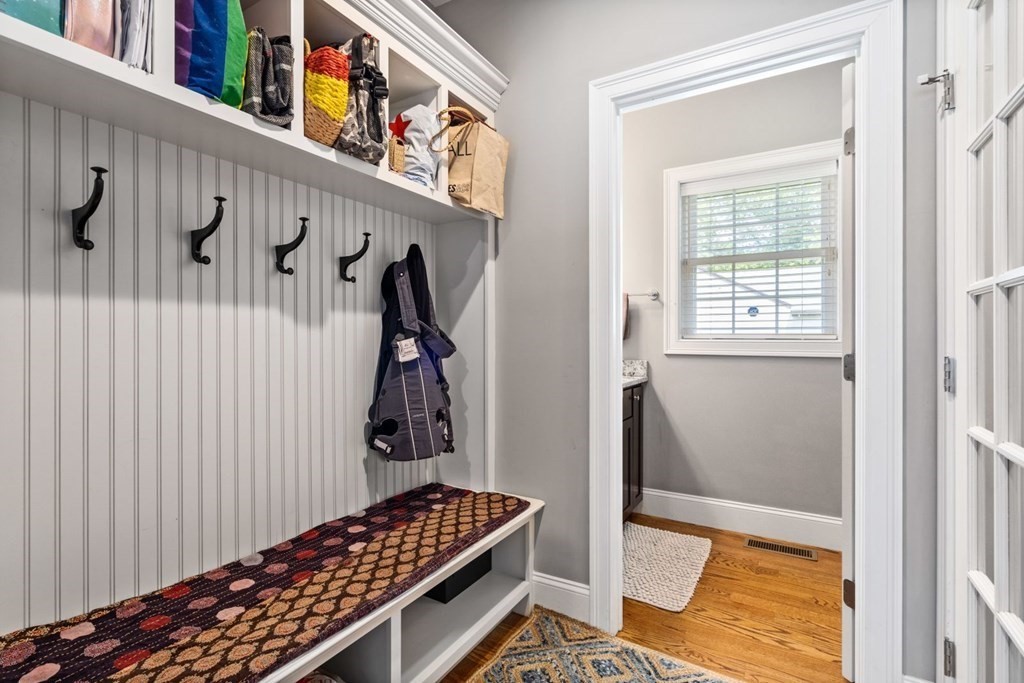 26 Redwing Road Wellesley, MA 02481 - Photo 17 of 42