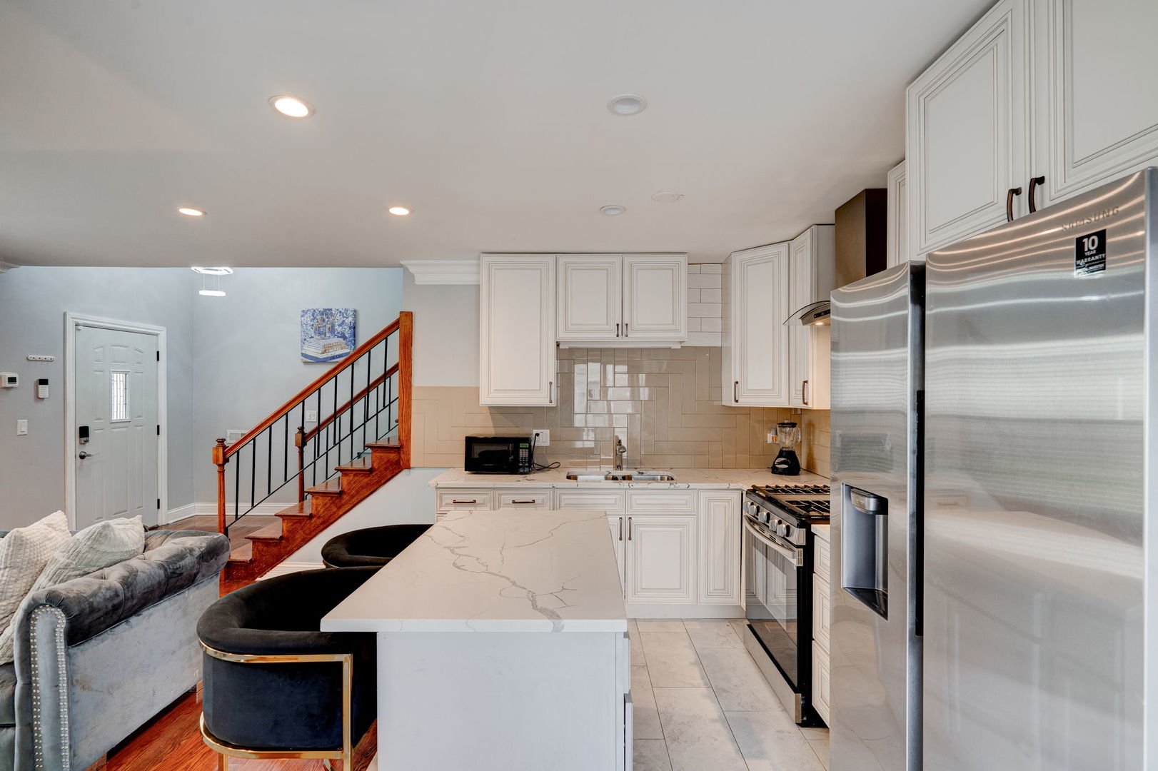 166 Williamsburg Road Country Club Hills, IL 60478 - Photo 5 of 15 a kitchen with stainless steel appliances kitchen island a refrigerator sink and cabinets