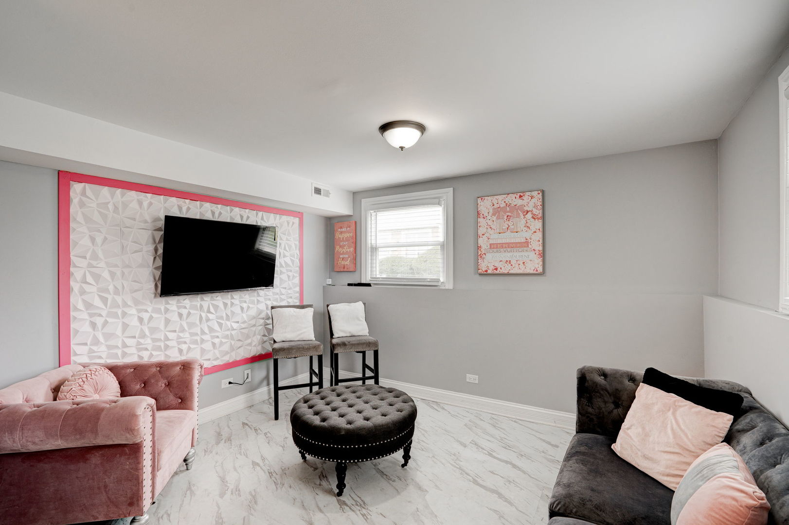 166 Williamsburg Road Country Club Hills, IL 60478 - Photo 10 of 15 a living room with furniture and a flat screen tv