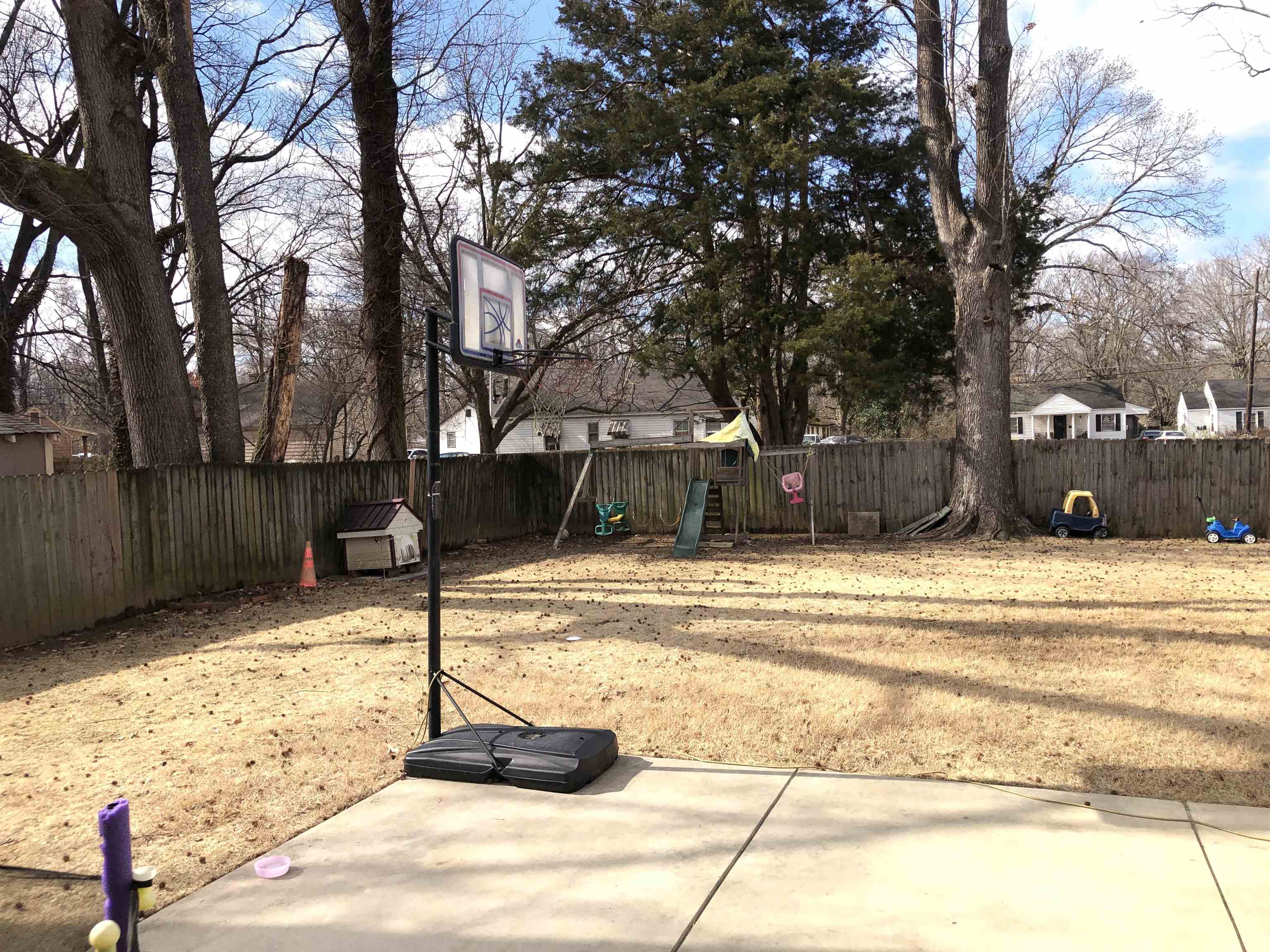 1441 Duke Road Memphis, TN 38122 - Photo 18 of 19 a view of a yard with trees