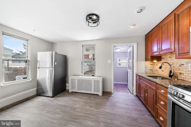 $189,900 | 1006 Highland Avenue, Chester, PA 19013