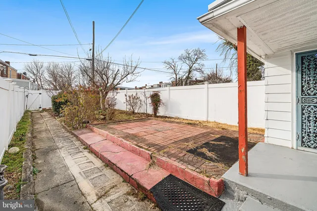 $189,900 | 1006 Highland Avenue, Chester, PA 19013