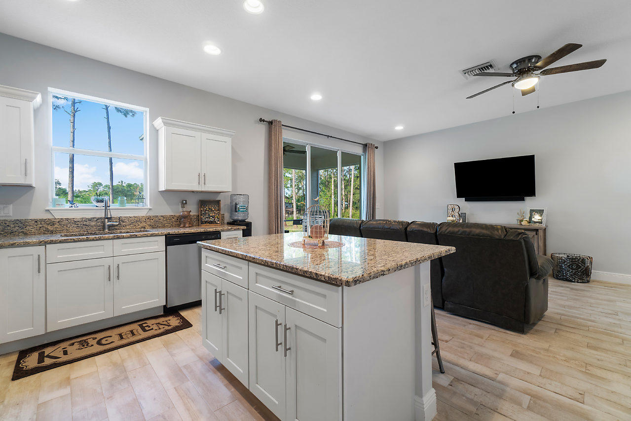 17431 88th Road North Loxahatchee, FL 33470 - Photo 11 of 29 012-1743188thRdN-Loxahatchee-FL-small