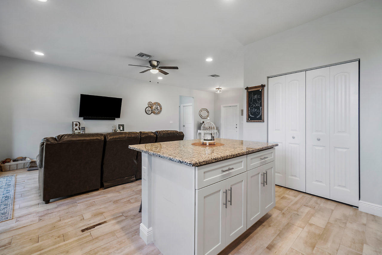 17431 88th Road North Loxahatchee, FL 33470 - Photo 12 of 29 013-1743188thRdN-Loxahatchee-FL-small
