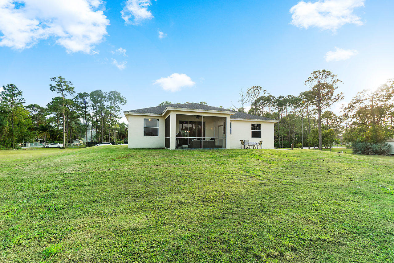 17431 88th Road North Loxahatchee, FL 33470 - Photo 23 of 29 025-1743188thRdN-Loxahatchee-FL-small