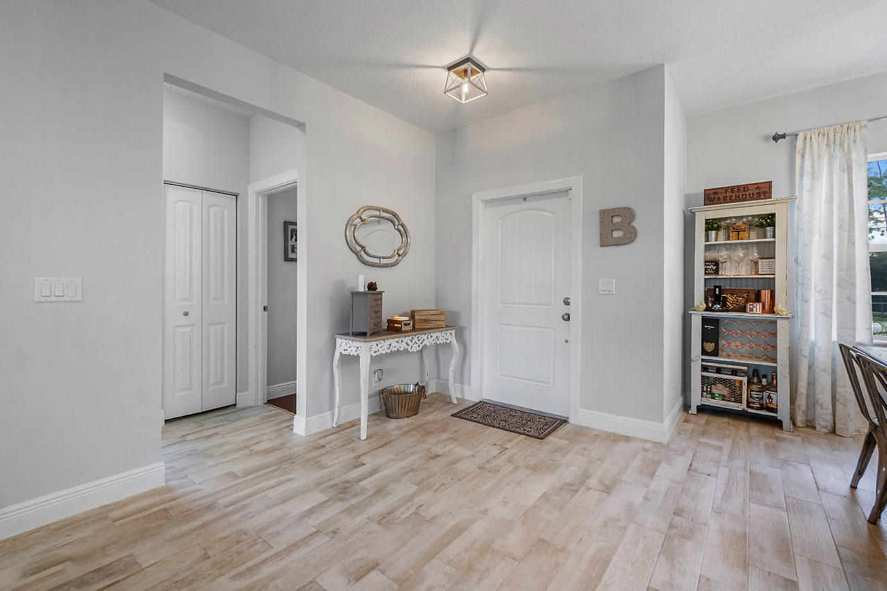 17431 88th Road North Loxahatchee, FL 33470 - Photo 4 of 29 005-1743188thRdN-Loxahatchee-FL-small