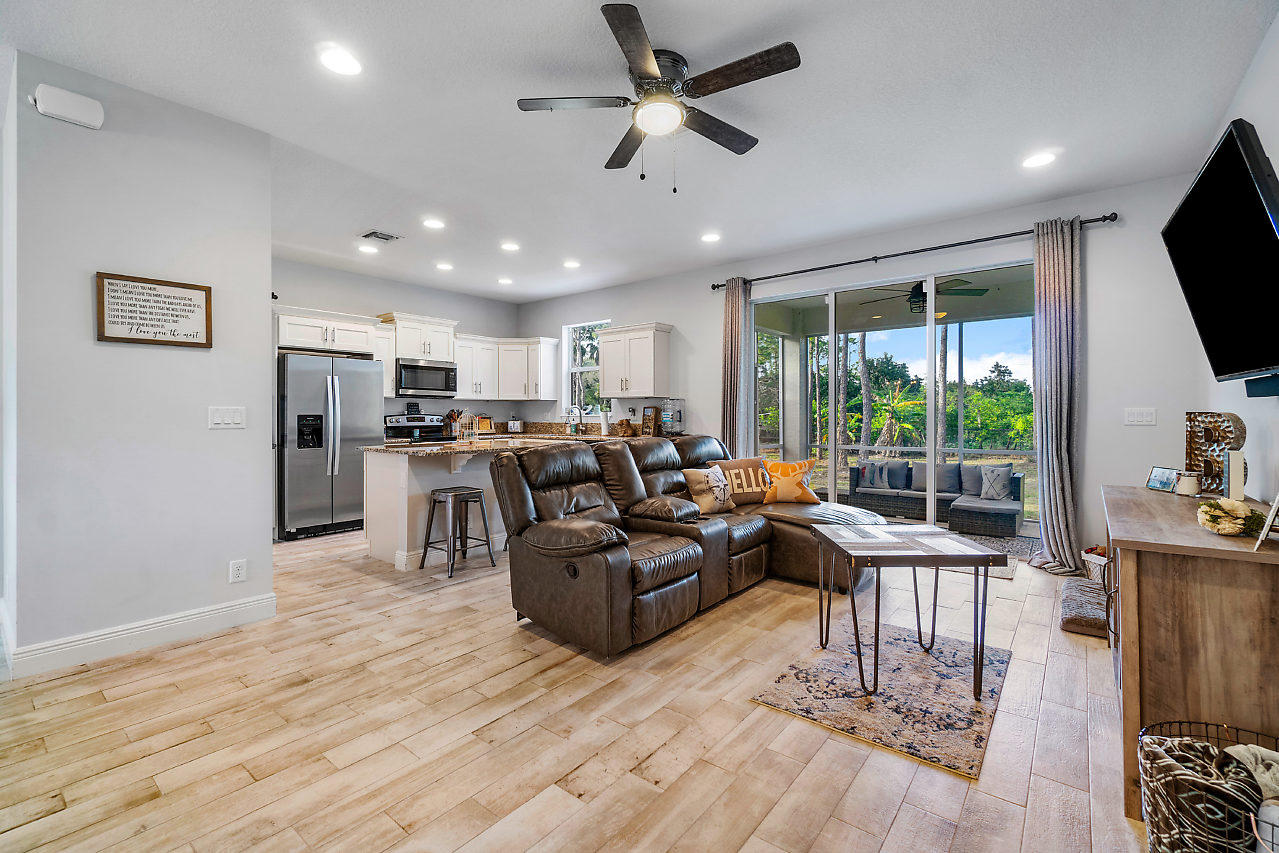 17431 88th Road North Loxahatchee, FL 33470 - Photo 5 of 29 008-1743188thRdN-Loxahatchee-FL-small