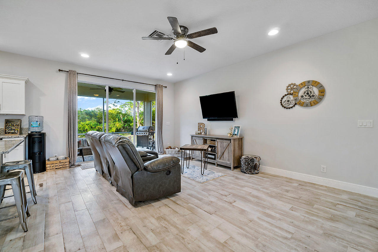 17431 88th Road North Loxahatchee, FL 33470 - Photo 6 of 29 007-1743188thRdN-Loxahatchee-FL-small