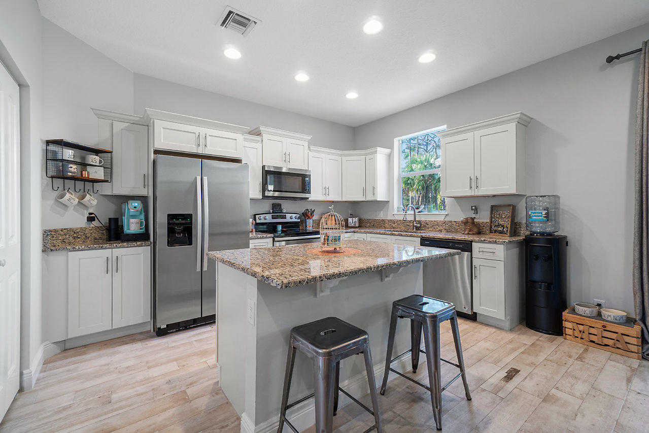17431 88th Road North Loxahatchee, FL 33470 - Photo 10 of 29 011-1743188thRdN-Loxahatchee-FL-small