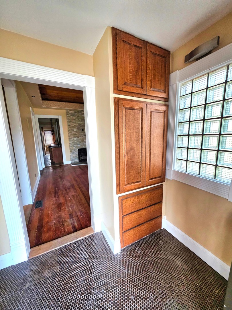 102 West 3rd Street Flora, IL 62839 - Photo 12 of 100