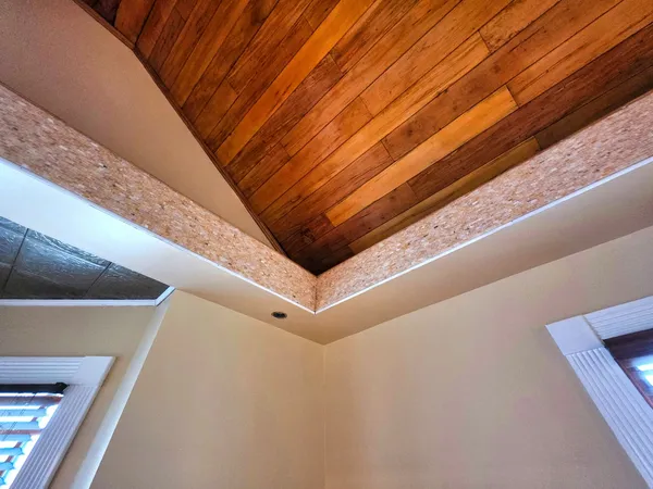 $156,000 | 102 West 3rd Street, Flora, IL 62839