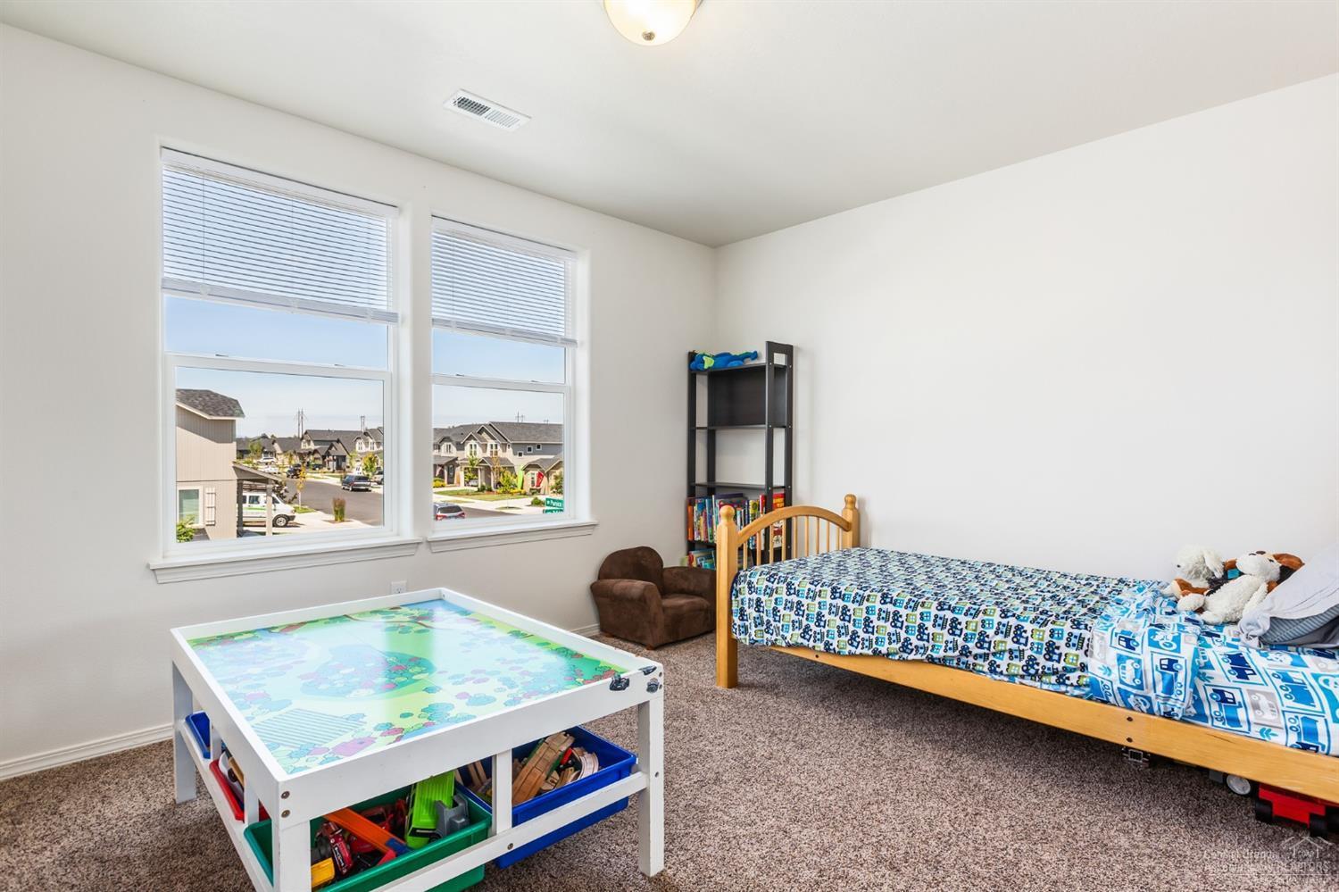 1706 Southwest 36th Street Redmond, OR 97756 - Photo 15 of 24 Additional Photo