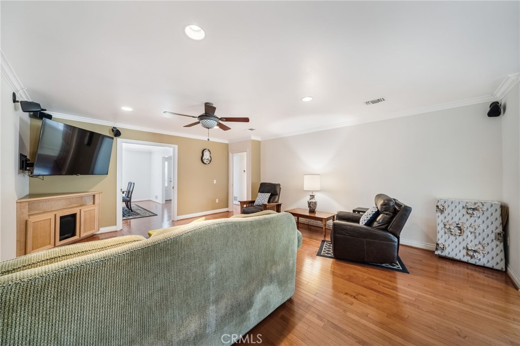 178 North Monterey Road Orange, CA 92866 - Photo 14 of 52