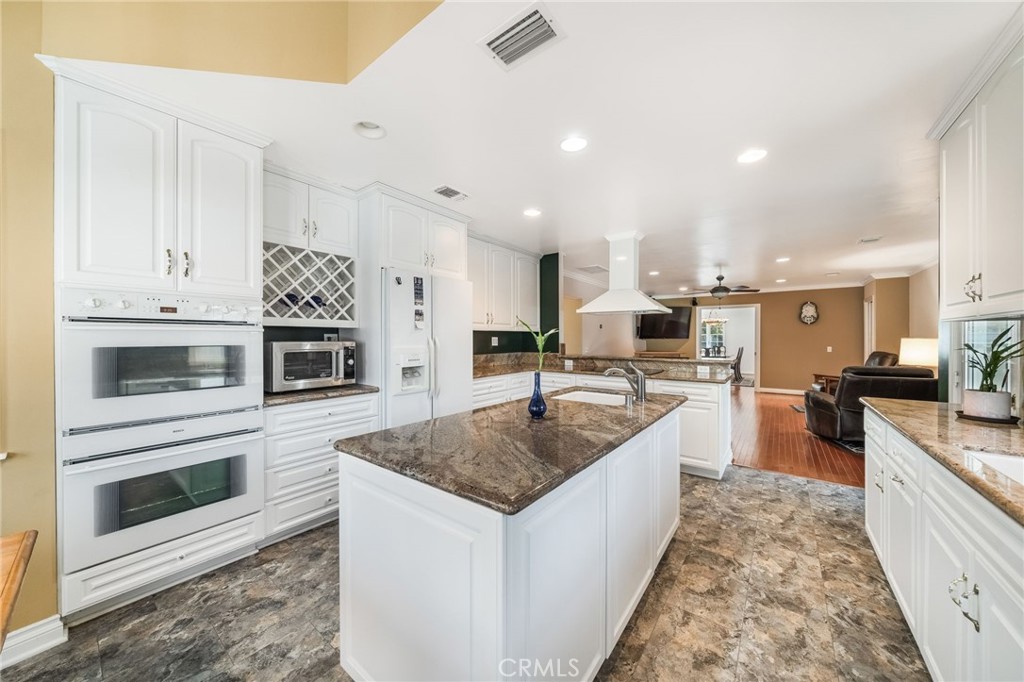 178 North Monterey Road Orange, CA 92866 - Photo 18 of 52