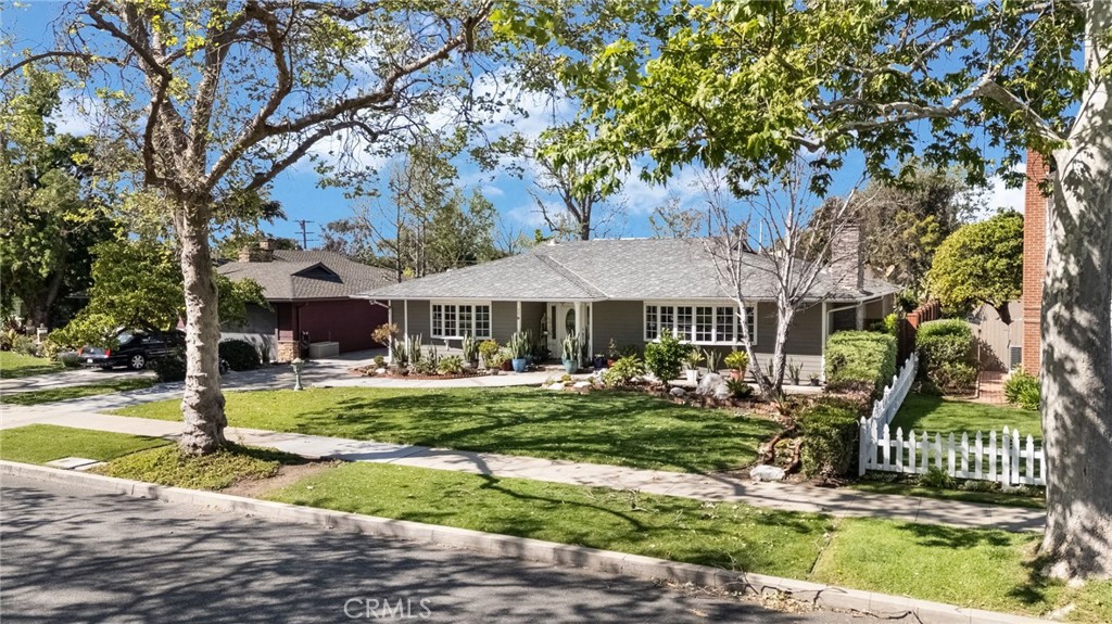 178 North Monterey Road Orange, CA 92866 - Photo 3 of 52