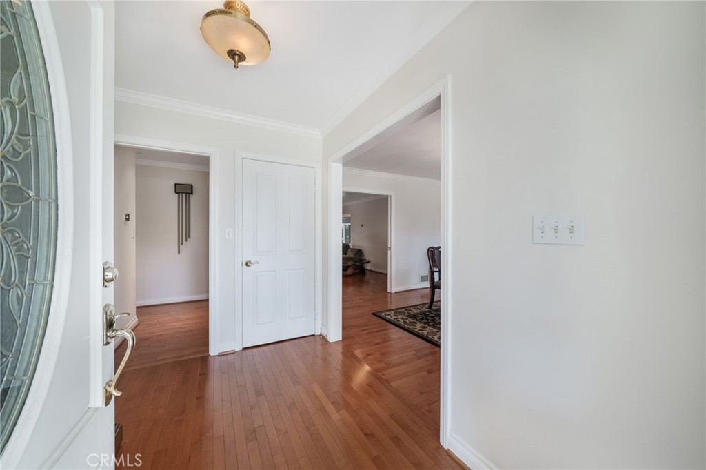 178 North Monterey Road Orange, CA 92866 - Photo 8 of 52