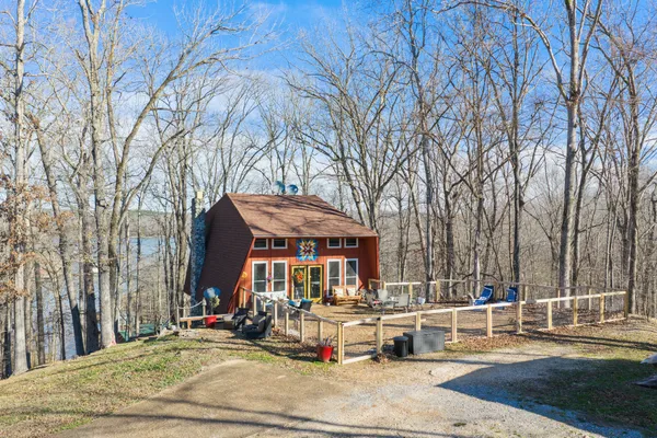 $320,000 | 240 Birdsong Lane, Parsons, TN 38363