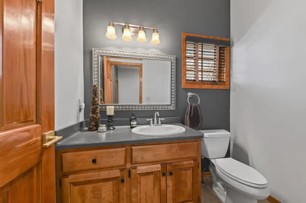 $949,900 | 14220 West North Oak Boulevard, New Berlin, WI 53151