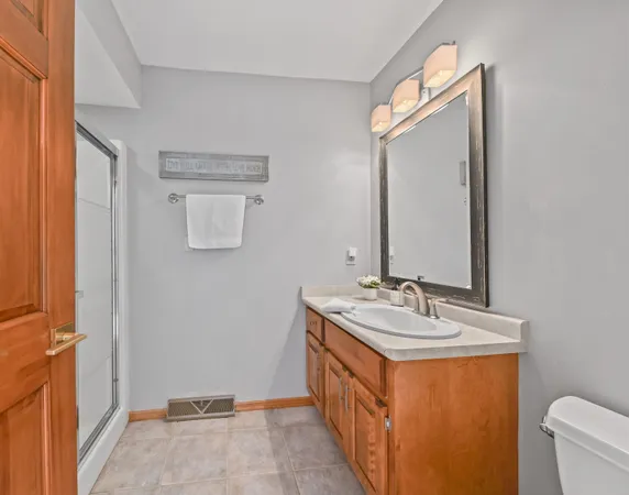 $949,900 | 14220 West North Oak Boulevard, New Berlin, WI 53151