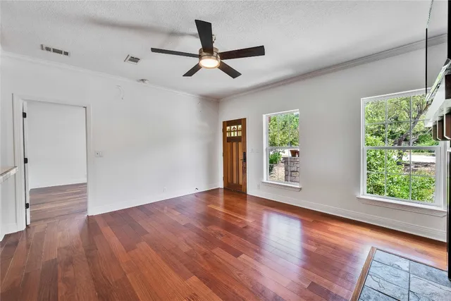 $525,000 | 2108 Indian Creek Road, Austin, TX 78734