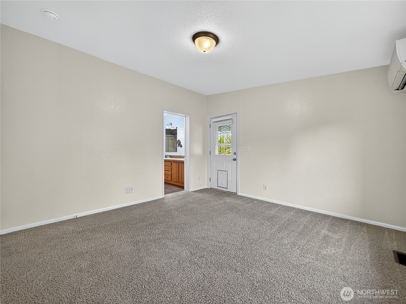23825 15th Avenue Southeast, Unit 183 Bothell, WA 98021 - Photo 22 of 29 a view of an empty room with a window