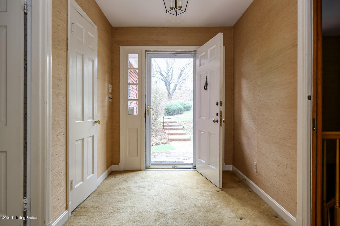2569 Cherosen Road Louisville, KY 40205 - Photo 3 of 37 Entrance 1