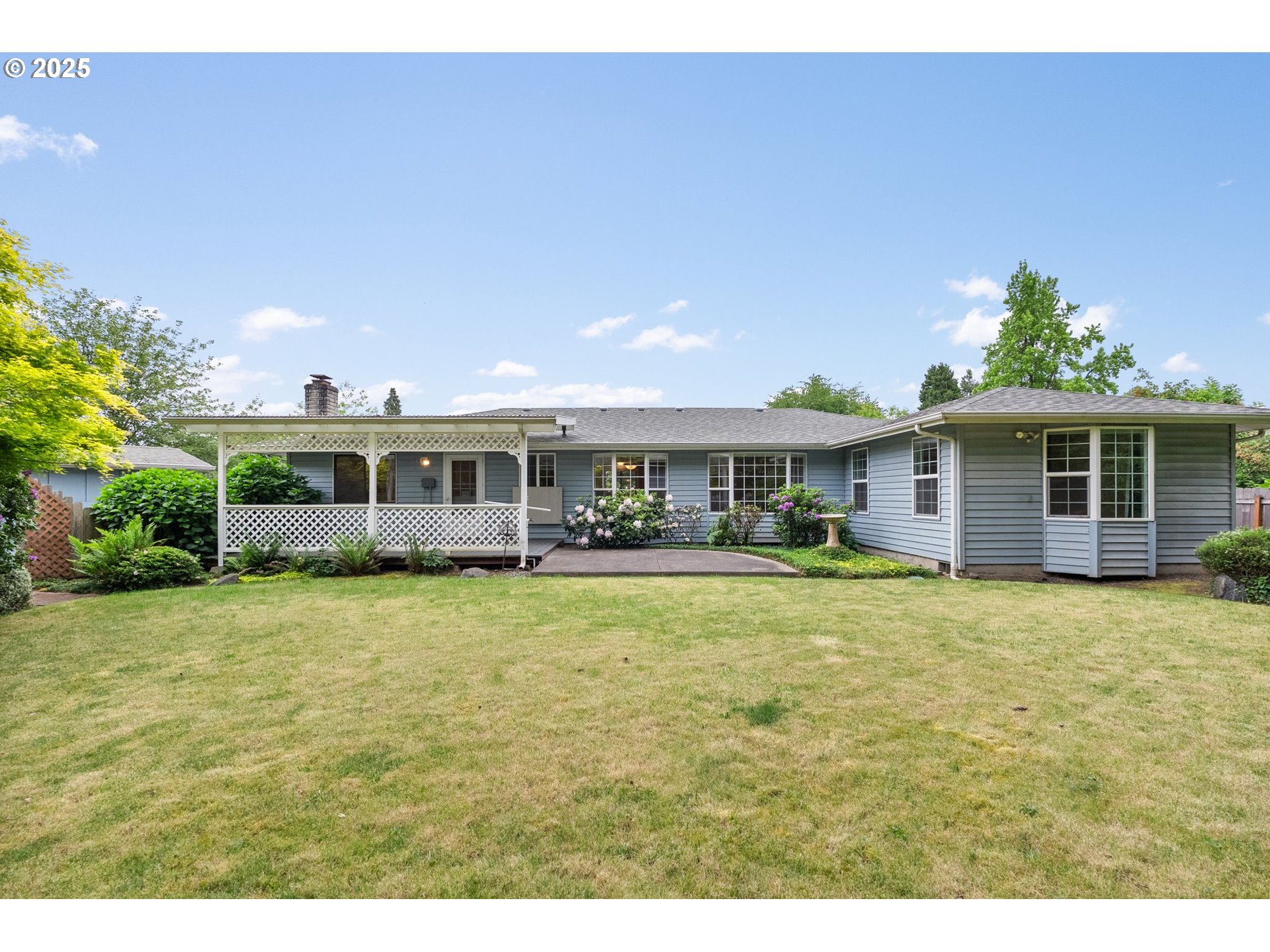 420 Mar Loop Eugene, OR 97401 - Photo 35 of 42 Backyard