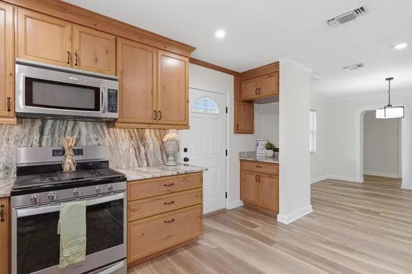 $439,000 | 120 Alabama Avenue Northwest, Fort Walton Beach, FL 32548