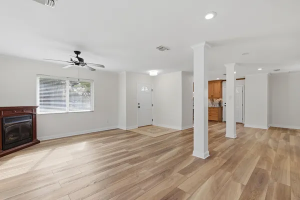$439,000 | 120 Alabama Avenue Northwest, Fort Walton Beach, FL 32548