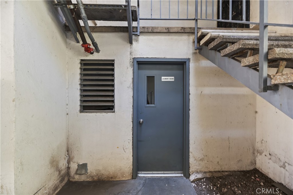 505 Cedar Avenue, Unit 2A Long Beach, CA 90802 - Photo 36 of 71 a view of storage and utility room