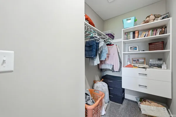 $600,000 | 922 Skillet Avenue, Huntertown, IN 46748