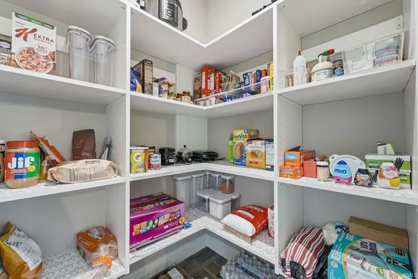 $600,000 | 922 Skillet Avenue, Huntertown, IN 46748
