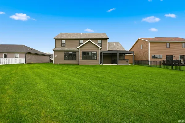 $600,000 | 922 Skillet Avenue, Huntertown, IN 46748