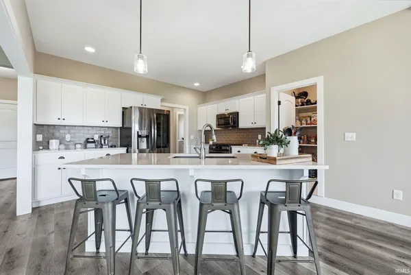 $600,000 | 922 Skillet Avenue, Huntertown, IN 46748