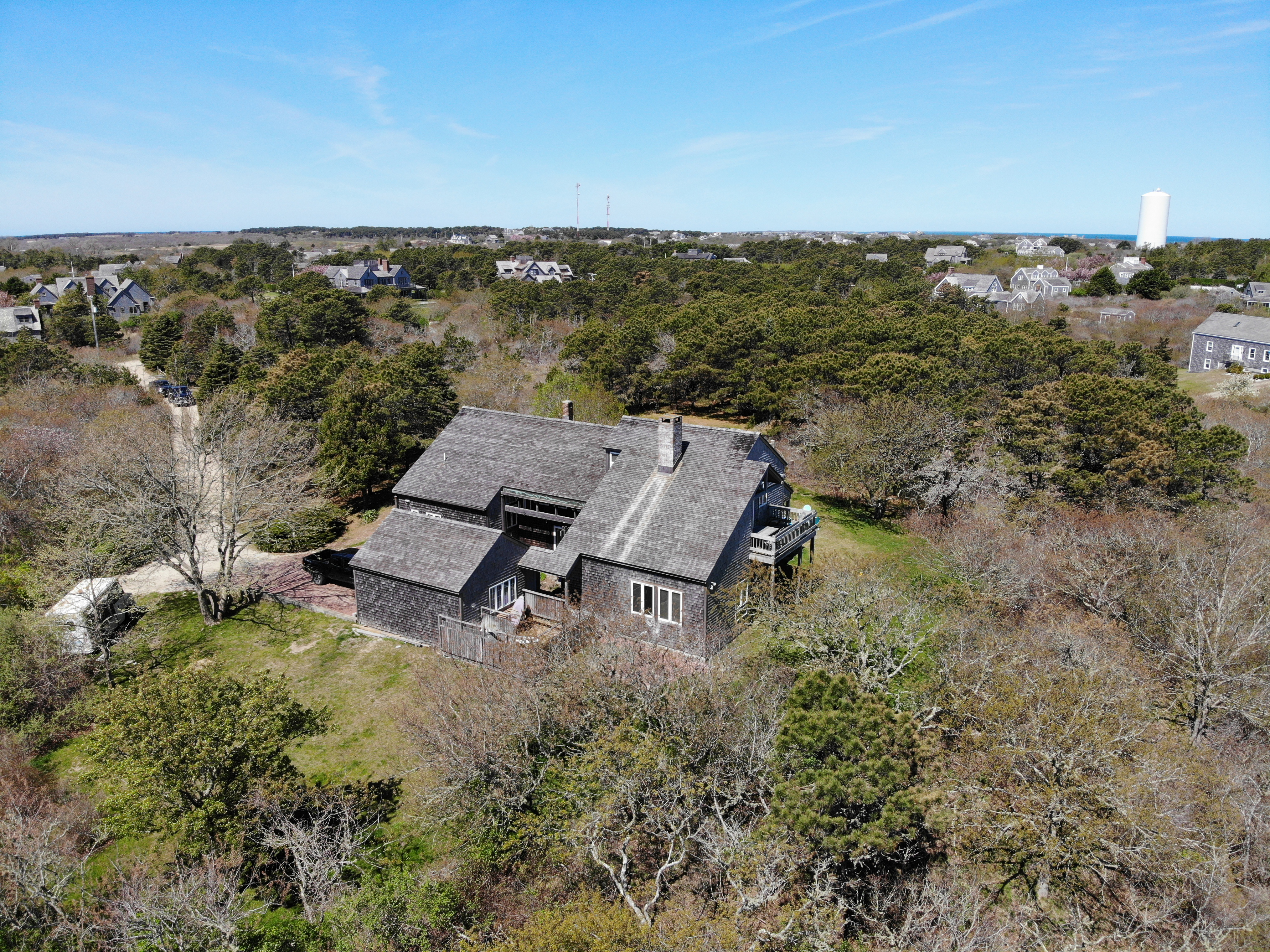 9 Wannacomet Road Nantucket, MA 02554 - Photo 10 of 19 Gallery Image 10