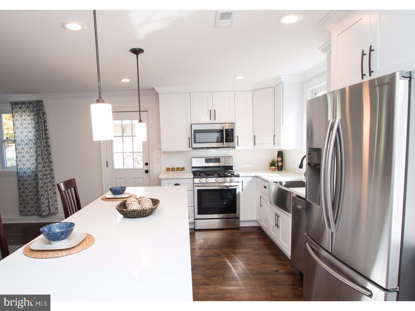 816 Vernon Road Philadelphia, PA 19119 - Photo 2 of 25 Gallery Image 2
