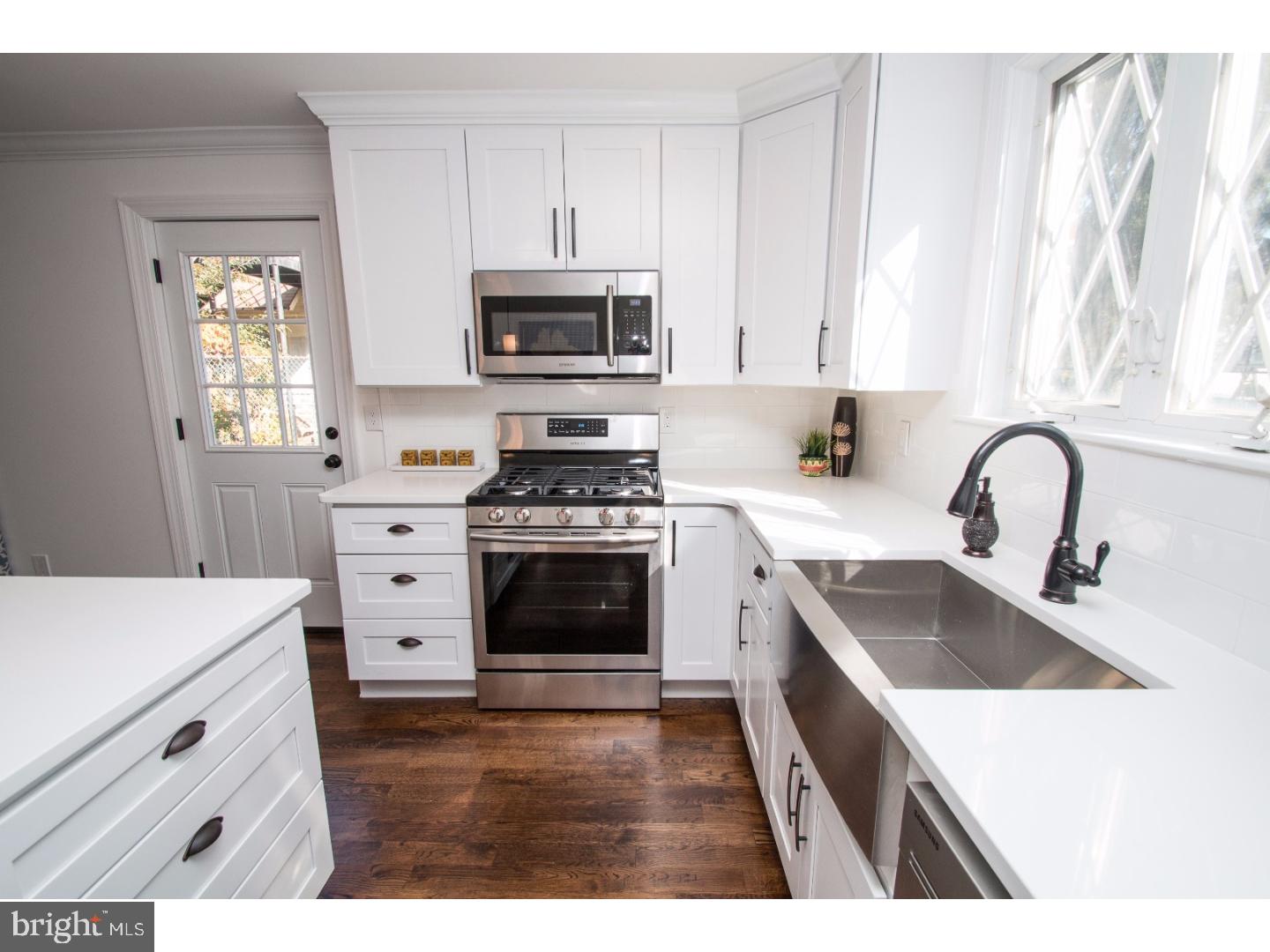 816 Vernon Road Philadelphia, PA 19119 - Photo 4 of 25 Gallery Image 4