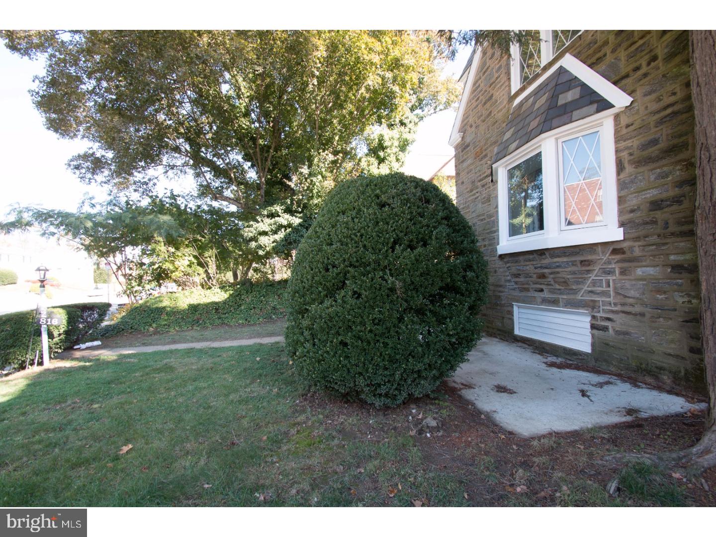 816 Vernon Road Philadelphia, PA 19119 - Photo 6 of 25 Gallery Image 6