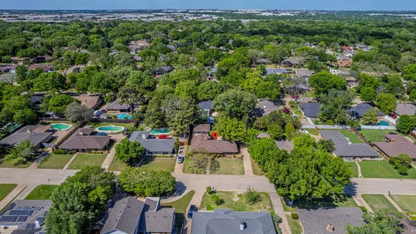 $420,000 | 2422 Greenwood Drive, Grand Prairie, TX 75050
