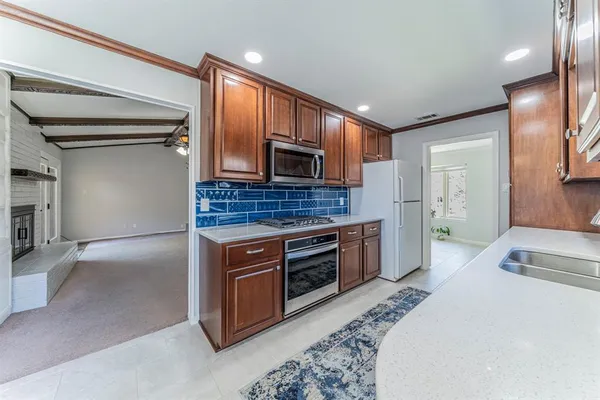 $420,000 | 2422 Greenwood Drive, Grand Prairie, TX 75050