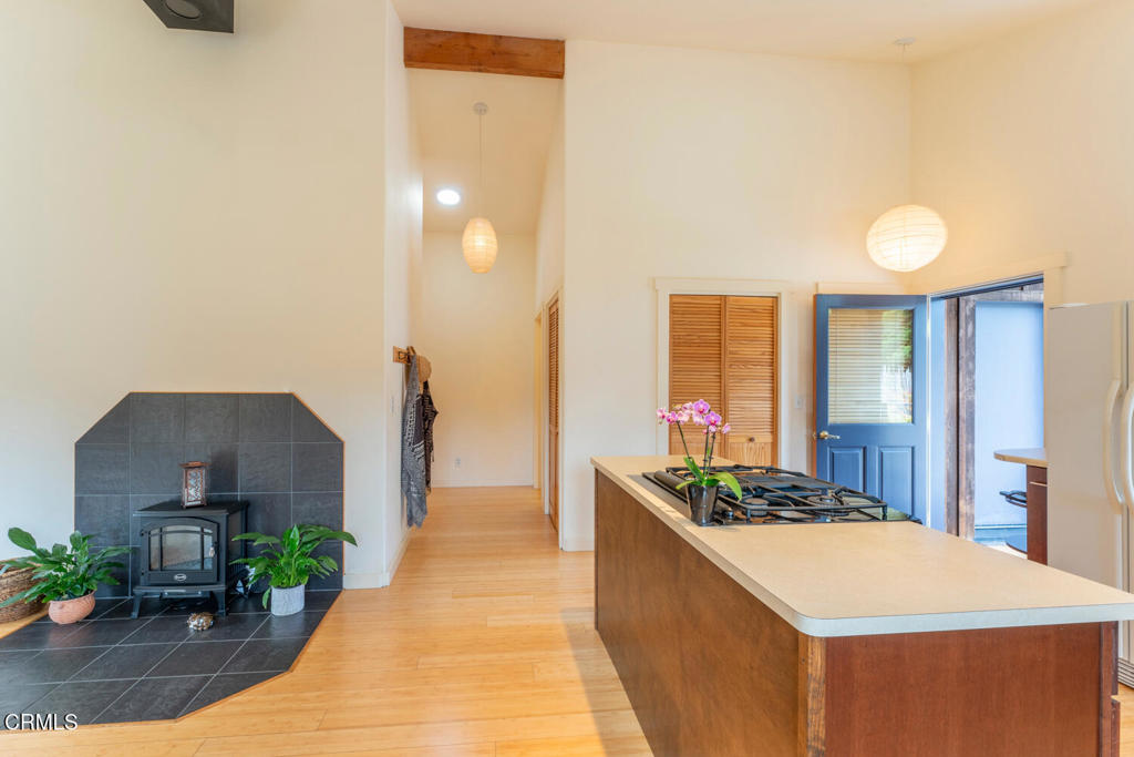 30470 Pudding Creek Road Fort Bragg, CA 95437 - Photo 8 of 34 a very nice looking room with a large window