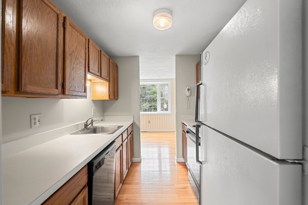 144 Patrick Road, Unit 144 Tewksbury, MA 01876 - Photo 18 of 40