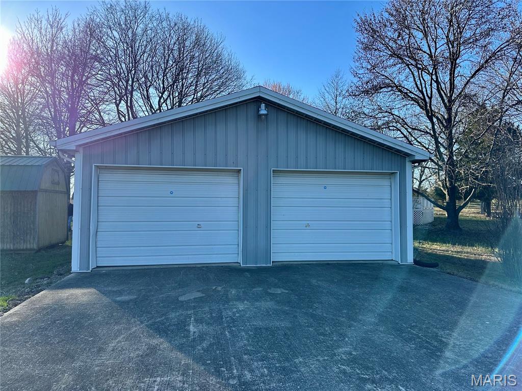 20754 Emerald Road Carlyle, IL 62231 - Photo 7 of 31