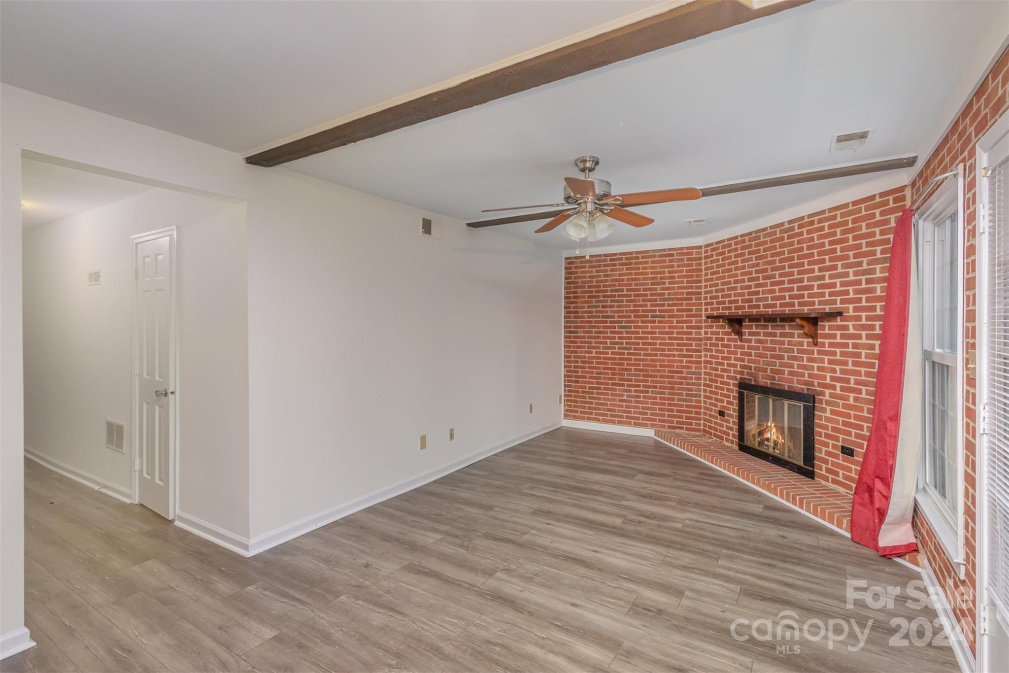 8302 Knights Bridge Road Charlotte, NC 28210 - Photo 5 of 29 Gallery Image 5